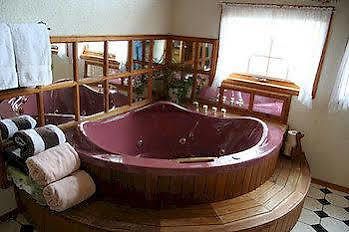 Broecheler Inn Cayuga Ngoại thất bức ảnh
